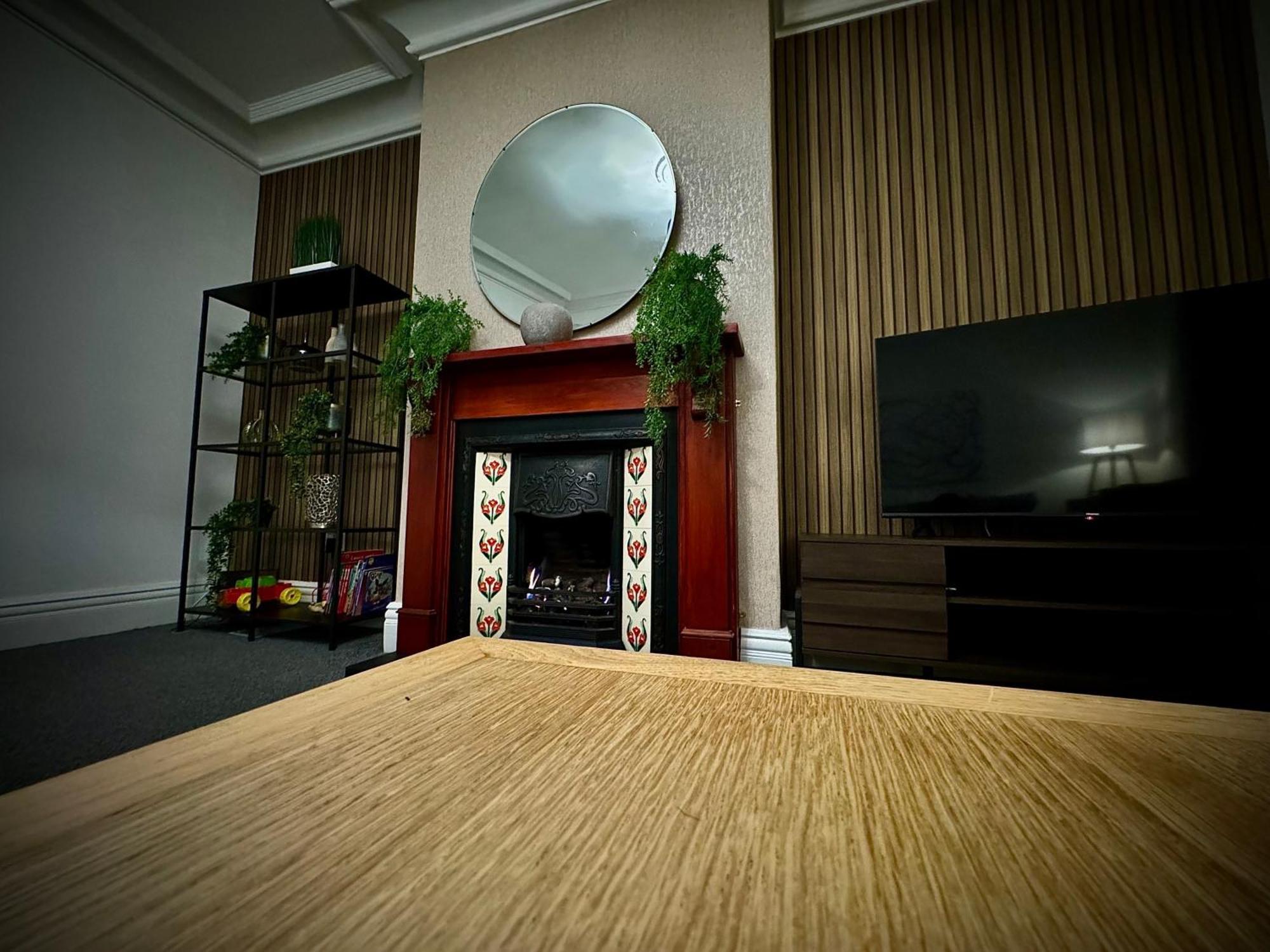 Вилла Sleeps10-Parking-Garden-Hottub-Petfriendly Блэкпул Экстерьер фото