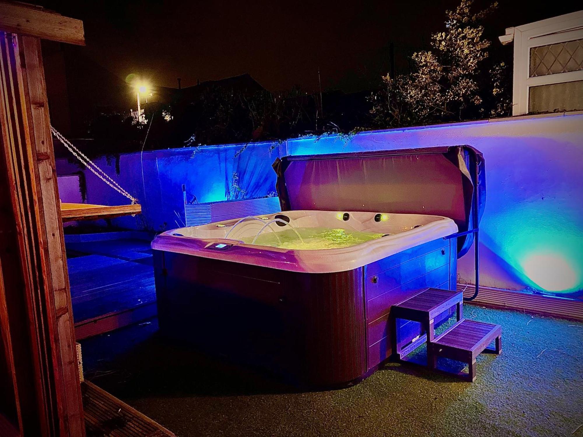 Вилла Sleeps10-Parking-Garden-Hottub-Petfriendly Блэкпул Экстерьер фото